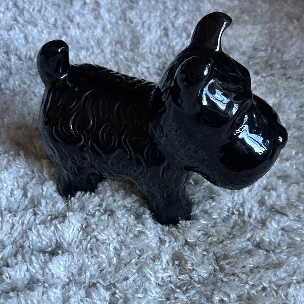 Glossy Black Ceramic Scottie Dog